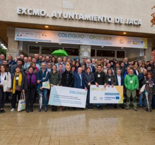 Foto familia Coloquio OPCC Jaca 2 @IvánEscribano