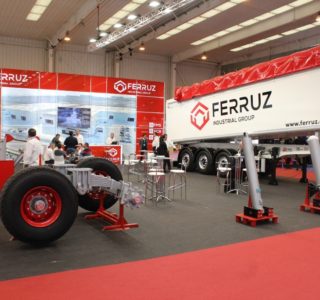Stand Ferruz FIMA semirremolques ejes y cilindros 2